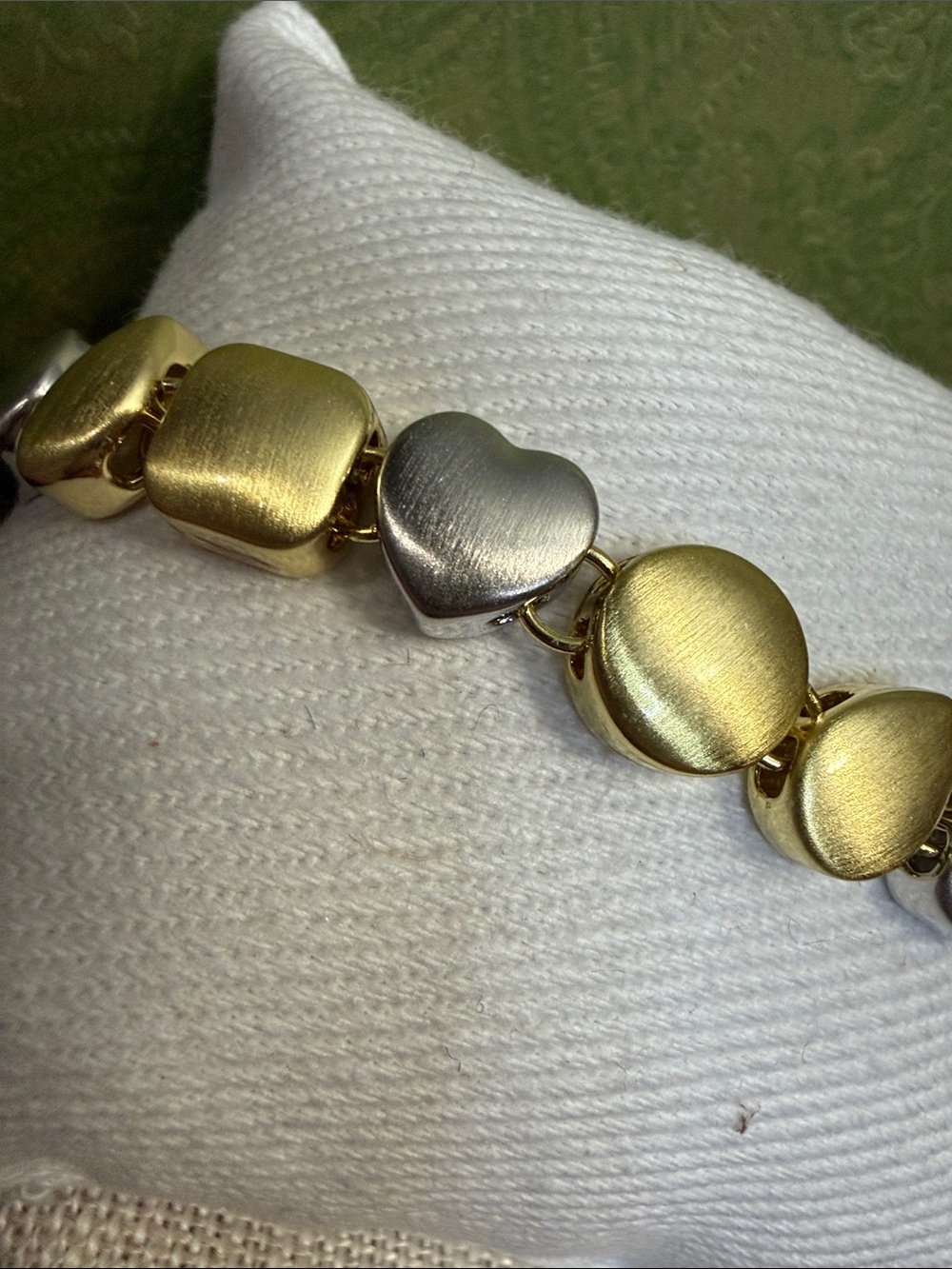 S Two-Tone Heart Link Bracelet — Gold & Silver NWOT Adjustable